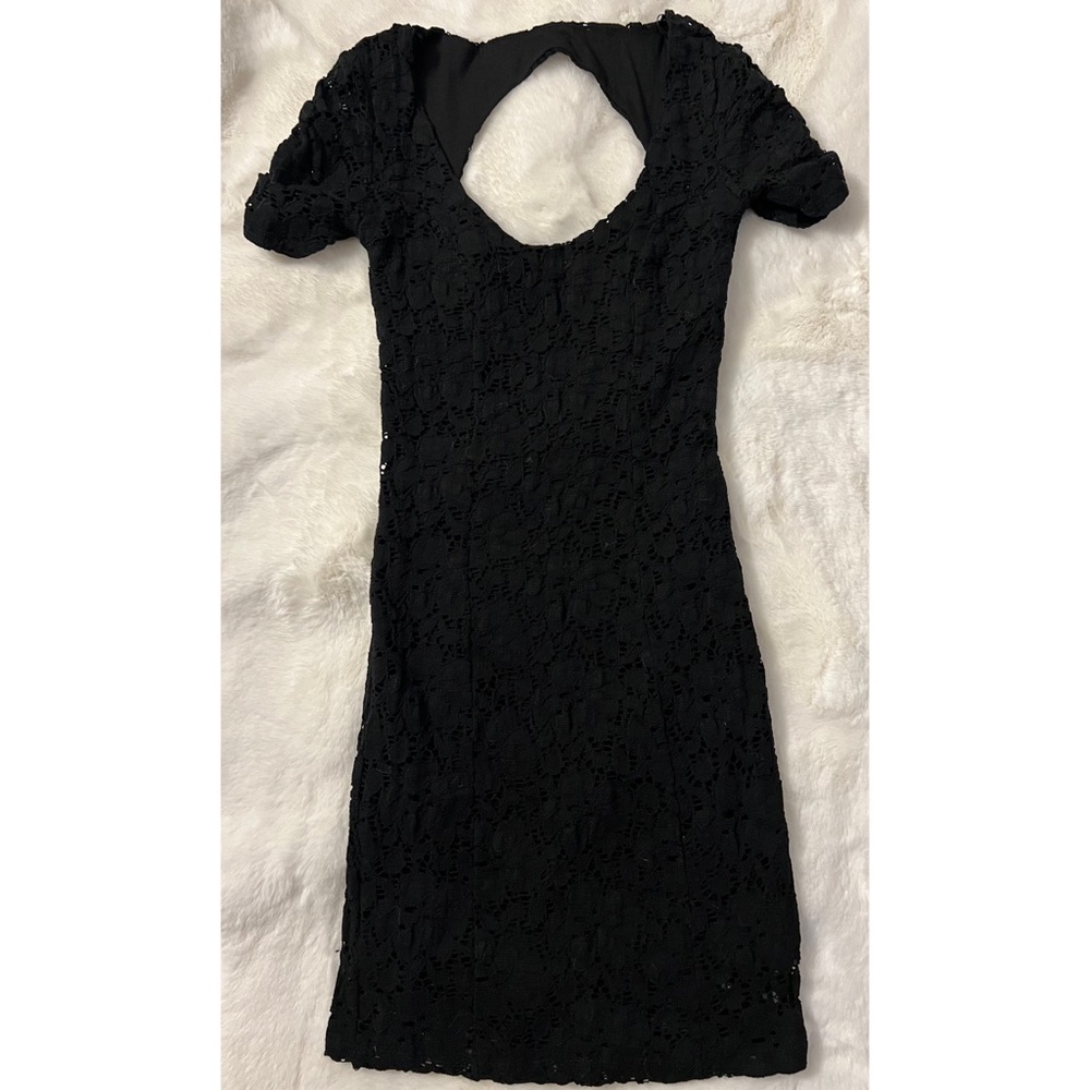 URBAN OUTFITTERS PINS AND NEEDLES LACE DRESS